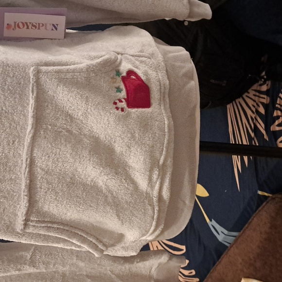 NWT HOLIDAY SWEATSHIRT - Picture 2 of 11